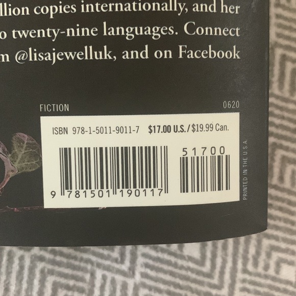 The family upstairs - Picture 3 of 3